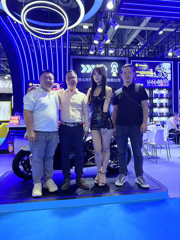 motorcycle engine oil 10w40